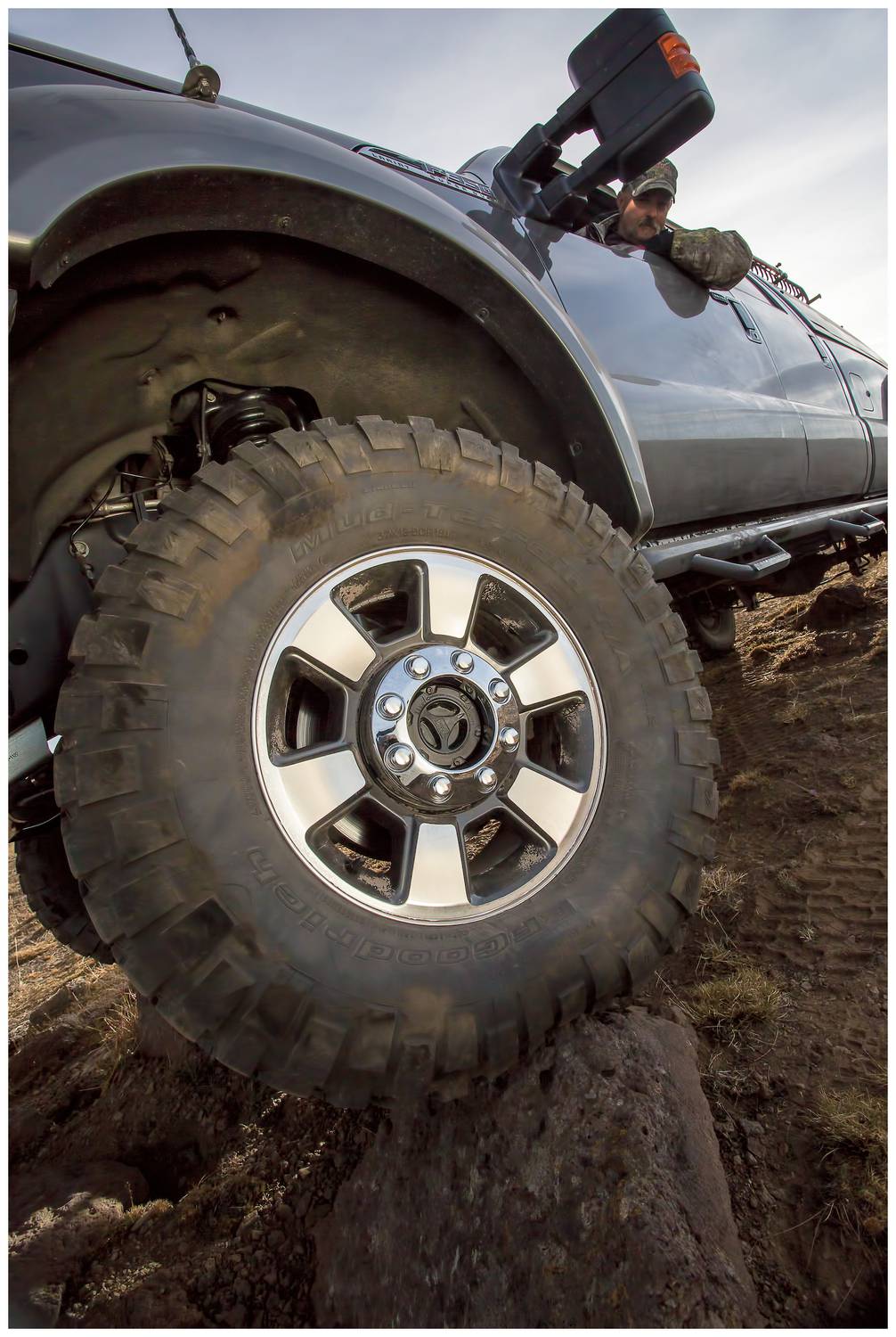 fordsuperdutyhubs_002.jpg