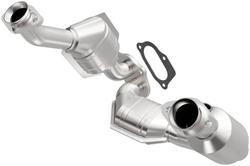 MagnaFlow HM Grade Direct-Fit Catalytic Converter  image